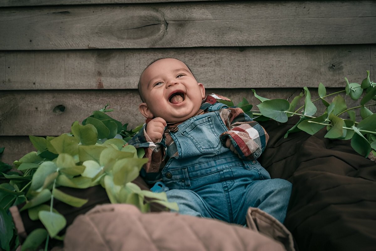 4-month baby activities: What Should a 4-month-old Be Doing?