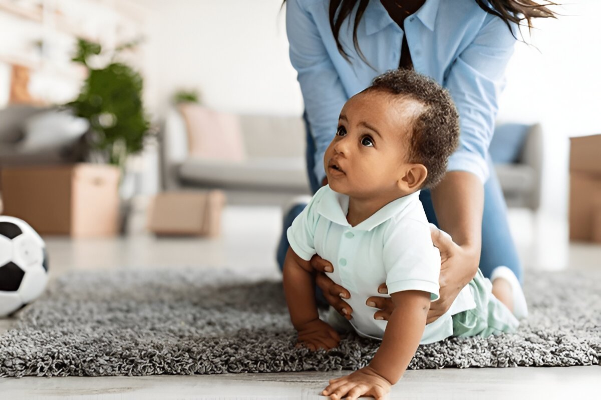 7 Fun and Developmentally Beneficial 4 Month Old Baby Activities